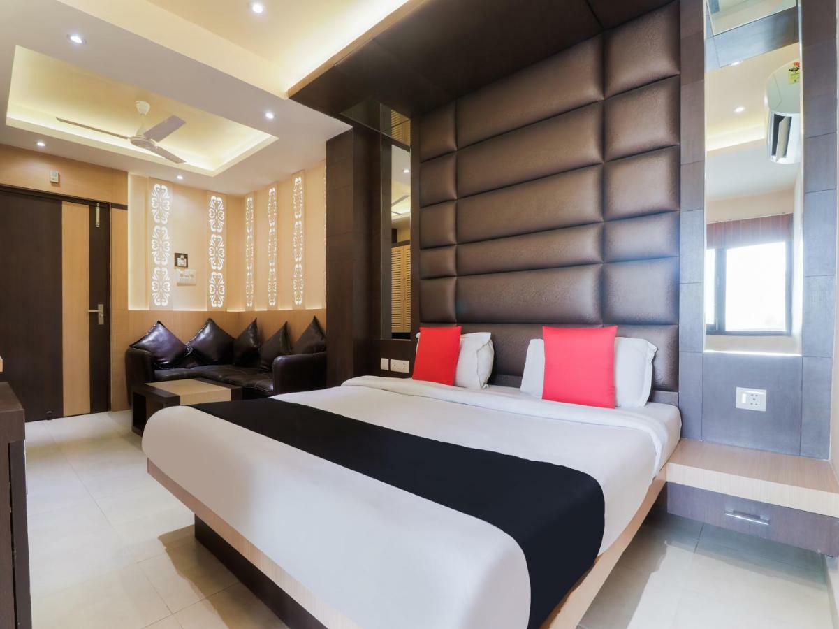 Capital O 46218 Royal Cottage Suite Канпур Екстериор снимка