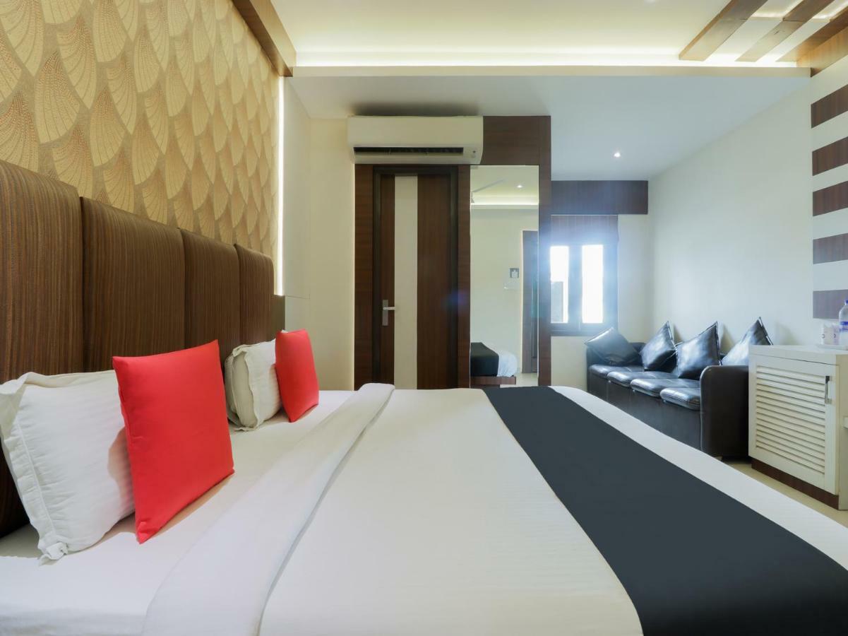 Capital O 46218 Royal Cottage Suite Канпур Екстериор снимка